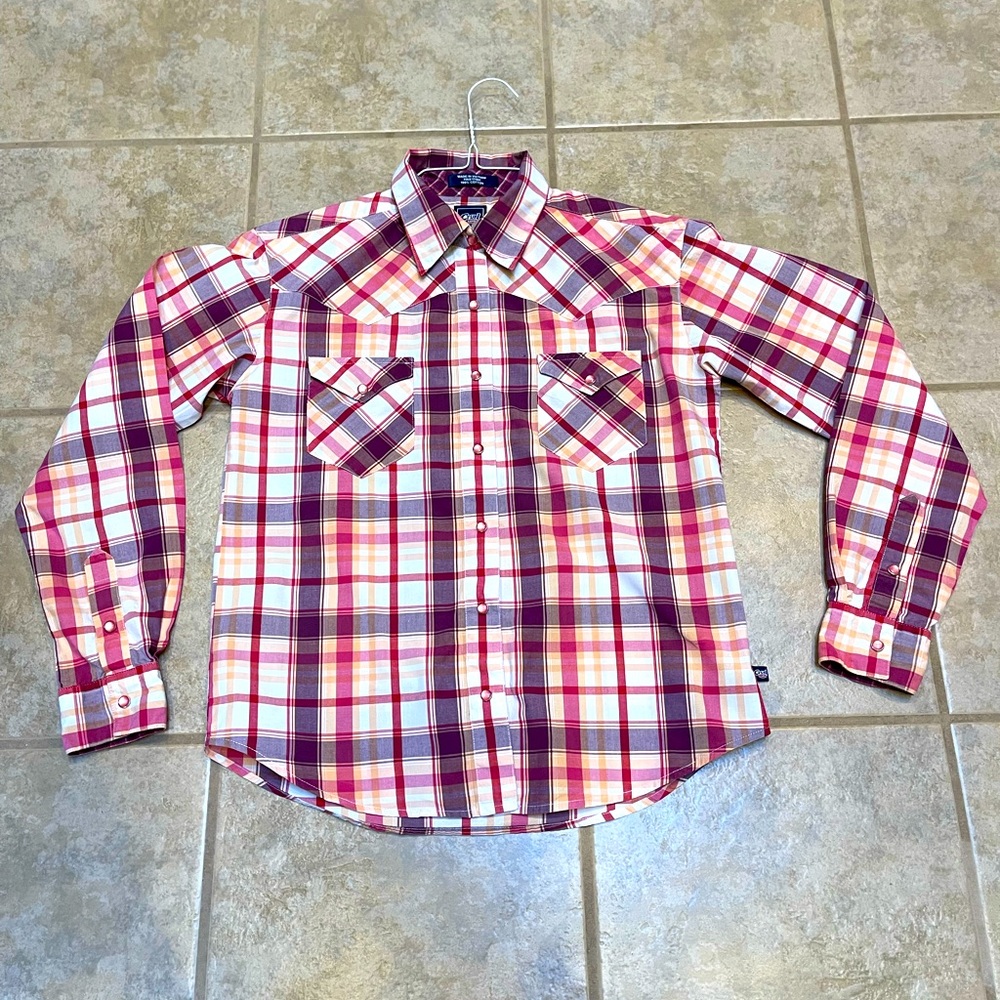 Women’s Cruel Girl Pearl Snap Top. Small